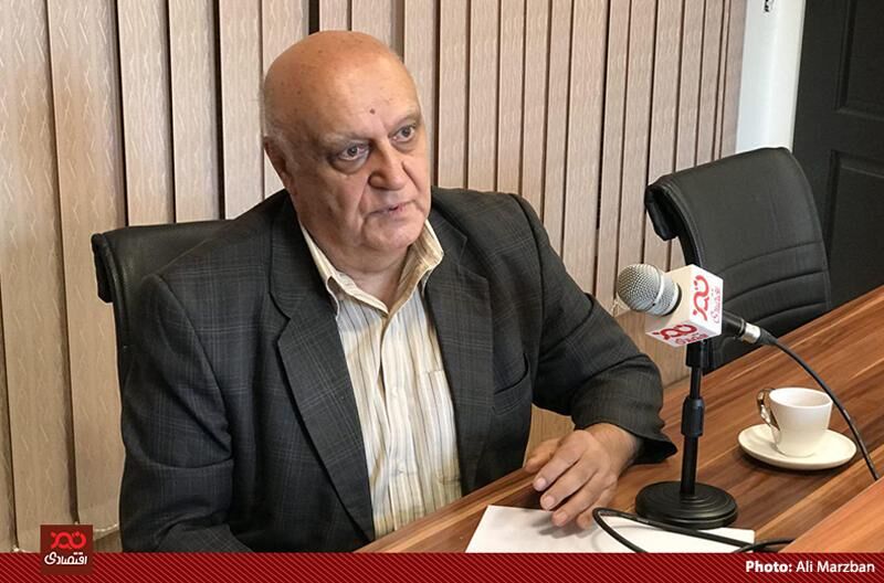 بیانیه بانک مرکزی درباره هدف گذاری تورم ۲۲ درصدی فاقد فرآیندهای کمی و سناریوهای مختلف است و ارزشی ندارد