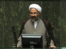 رئیس جمهور با دفاع از آخوندی در ۵ سال وزارتش در نا‌بسامانی‌های بازار مسکن مقصر است
