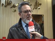 بانک مرکزی اسامی صادر کنندگان متخلف را منتشر کند/ گران شدن بنزین امروز اثرش را روی قیمت دلار گذاشته است