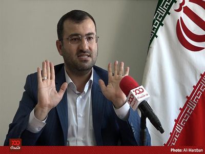 اظهارنظرهایی از این قبیل که "ریال نگه ندارید" می‌تواند امنیت ملی یک کشور را به مخاطره بیندازد