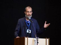 برای بازگشت ارز حاصل از صادرات با چین، عراق، ترکیه و امارات رایزنی کنیم/ تخصیص ارز ۴۲۰۰ تومانی دیگر هیچ توجیهی ندارد