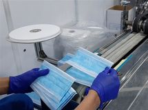 کمبود ماسک نداریم/ ۱۸ میلیون ماسک در انبارها دپو شده است