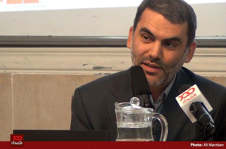 زمان مدرس خیابانی ارز ۴۲۰۰ تومانی صرف واردات کالاهای غیر ضروری شد/ مدرس خیابانی قابلیت مقابله با مافیاهای مختلف را ندارد