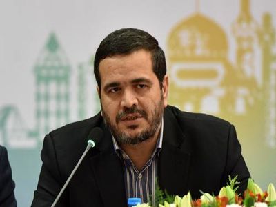 مدرس خیابانی قیمت‌ها را دو برابر و تنظیم بازار را خراب کرده است