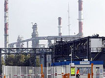 ورود پالایشگاه ستاره خلیج فارس به بورس زمان‌بر است