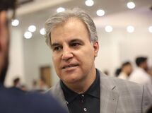 چرا وقتی سهام برخی شرکت‌ها در روزهای اخیر ۲۰ درصد منفی شد، نمادشان را متوقف نکردید!؟