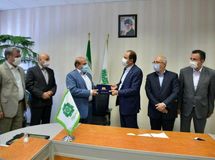 بیمه آسیا و سازمان امور مالیاتی کشور، قرارداد بزرگ بیمه ای خود را منعقد کردند