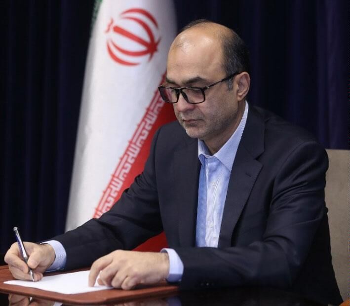 دیدار استاندار اردبیل با مدیرعامل بانک تجارت برای پیگیری راه اندازی مجدد کارخانه سبلان پارچه