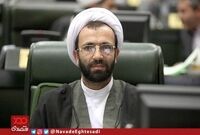 چرا ستاد کرونا فقط رئیس جمهور را برای حضور در مجلس منع کرده و روسای قوای دیگر به سفر می‌روند؟
