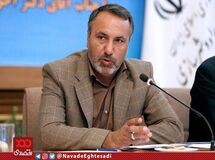 وزیر راه برای مدیریت بازار مسکن در حال گفتار درمانی است/ قیمت مسکن در بدترین نقطه تهران هم زیر ۱۵ میلیون تومان نیست