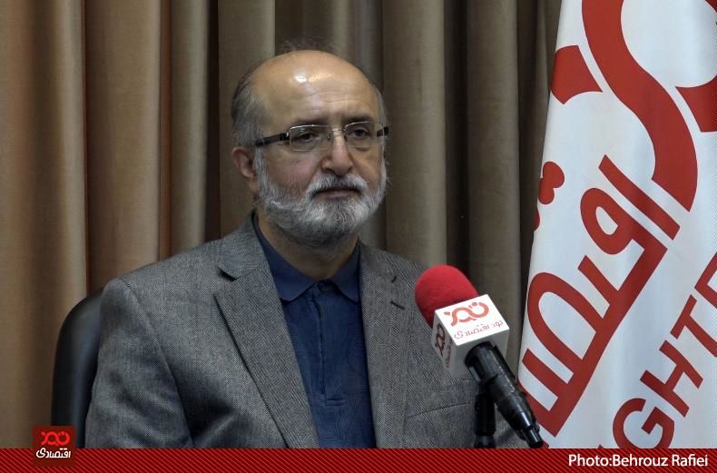 زیاد صحبت کردن رئیس کل بانک مرکزی آسیب زننده است/ دیگر چه اتفاقی باید بیفتد که بگوییم فروپاشی اقتصادی اتفاق افتاده؟