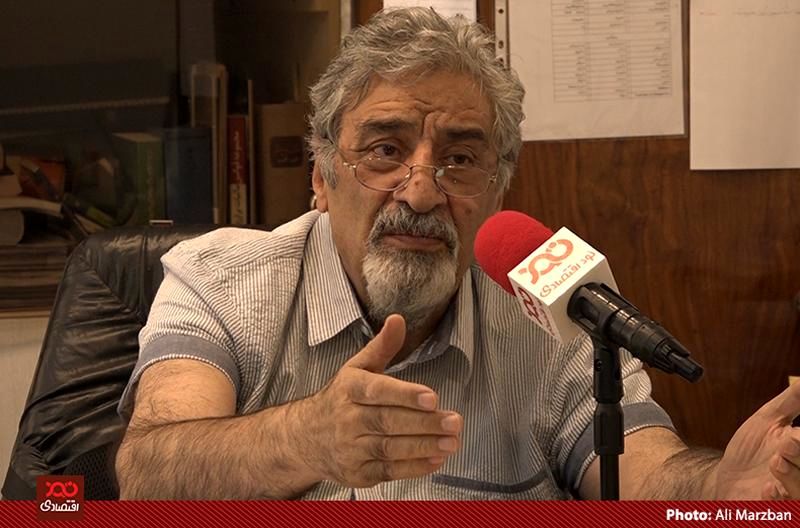 افزایش ۳۸ درصدی سپرده‌های بانکی در پایان تیرماه نشان دهنده خروج سرمایه‌ها از بورس به سمت بانک‌هاست