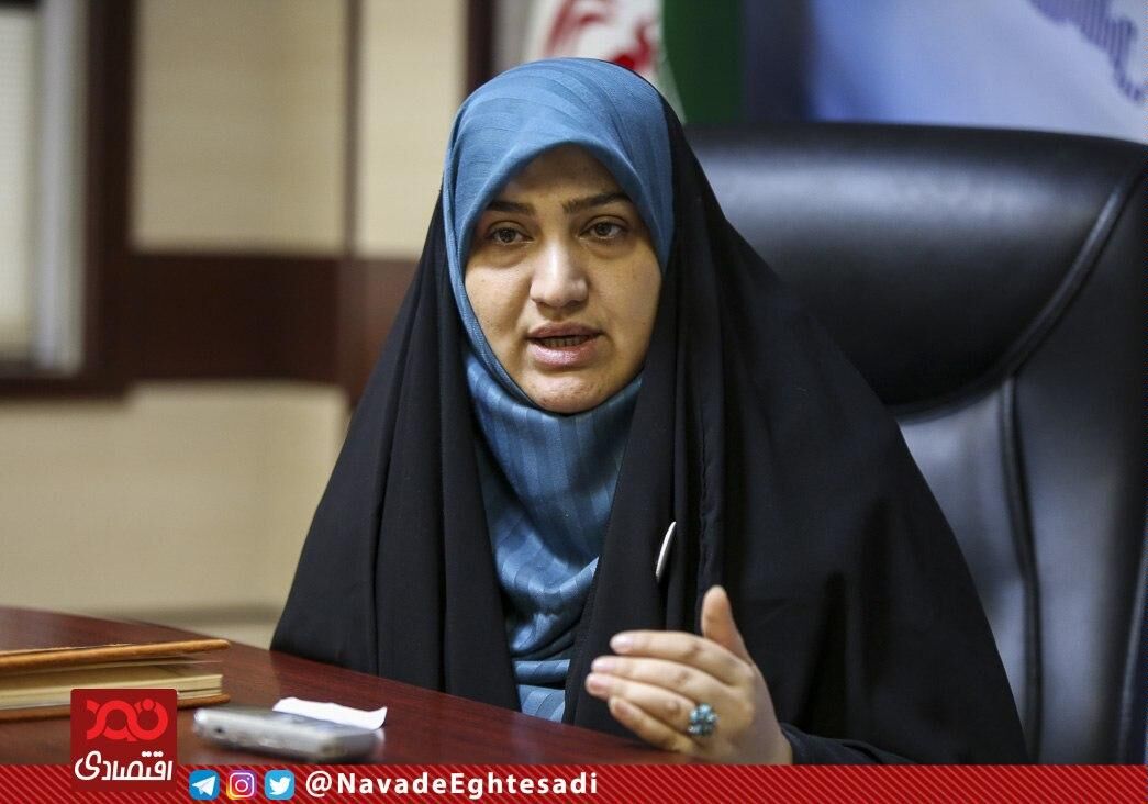 گرانی مرغ نتیجه تصمیمات اشتباه مسئولین است