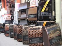 بخاری‌هایی که قیمت‌شان از حقوق یک‌ماه کارگران بیشتر است