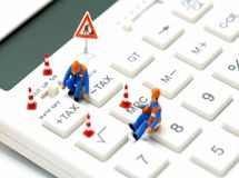 دولت با حذف معافیت مالیاتی سلبریتی‌ها موافقت می‌کند؟