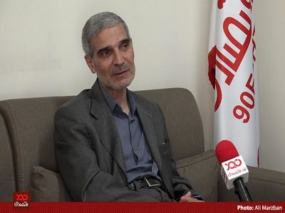 بازارها و فروشگاه‌ها پر از کالای قاچاق است/ هر وقت دوست دارند ایکس ری خراب می‌شود و هر وقت خودشان میخواهند، سالم می‌شود