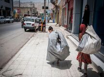 فیلم/استفاده پیمانکار از کودکان کار در تفکیک زباله