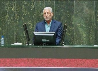 چند تا از آقازاده های حرام خوار را در ملا عام اعدام کنید