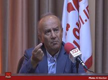 وقتی رئیس دفتر رئیس جمهور برای شاخص، عدد تعیین می‌کند و اظهارنظر می‌کند، معلوم است بازار به این روز می افتد