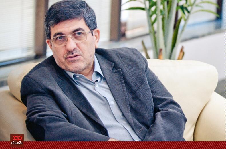 انتقاد یک مدیر بیمه ای از تاخیر بیمه مرکزی در انتشار سالنامه آماری
