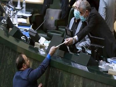  واکنش مخاطبان «نود اقتصادی» به نیامدن آقای رئیس جمهور برای تحویل لایحه بودجه ۱۴۰۰ به مجلس!