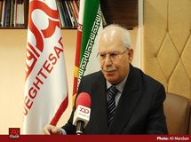 نرخ ارز ۱۱۵۰۰ تومانی در بودجه هیچ اثری روی ارزش پول ملی ندارد