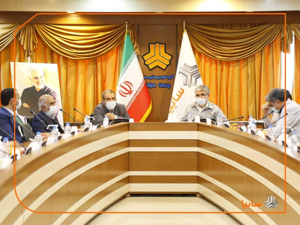 ضرورت افزایش حضور خودروسازان در بازار عراق و سوریه/ به عنوان یک ایرانی به ابتکار و خلاقیت سایپا در طراحی محصولات جدید افتخار می‌کنم/ هنر و تکنیک جوانان ایرانی را در «شاهین» و «آریا» می‌بینیم/ برای تداوم مکتب شهید سلیمانی باید "ما می‌توانیم" را باور کنیم