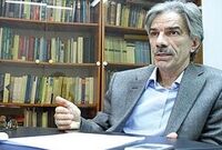 سودهای بادآورده ناشی از بی ثباتی اقتصادی، سرمایه‌ها را از بخش تولید فراری داده است