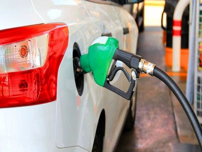بنزین تشویقی ایام کرونایی صحت ندارد