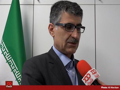 نرخ ارز در خوش بینانه‌ترین حالت ۲۰  هزار تومان می شود/ نباید انتظار کاهش قیمت کالاها را داشت