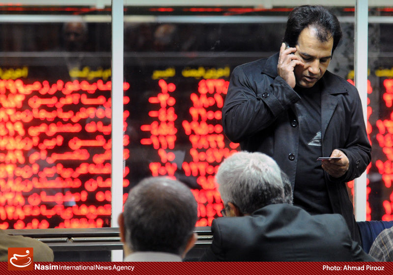 واکنش مثبت بورس به نتایج انتخابات / در نیم ساعت نخست معاملات امروز بورس 657 واحد رشد کرد!