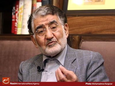 در ماه‌های آینده شاهد تورم دو رقمی و گرانی شدید کالاهای اساسی خواهیم بود