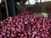 دو ماه گذشت، پیاز کماکان کیلویی 4000 تومان است