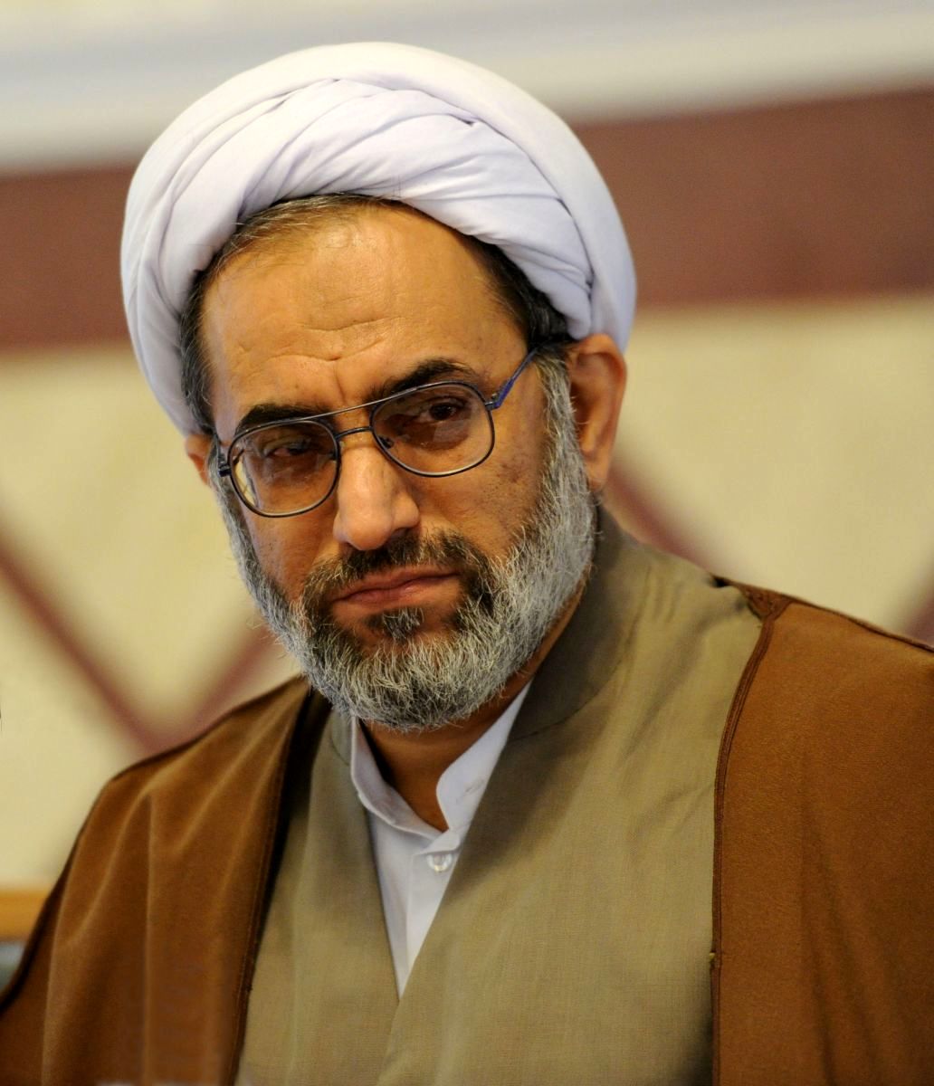 چینی ها از قاچاق کالا به ایران خوشحالند!/  مطمئن باشید دشمن در سازمان دهی تیم‌های قاچاق در کشور نقش جدی دارد