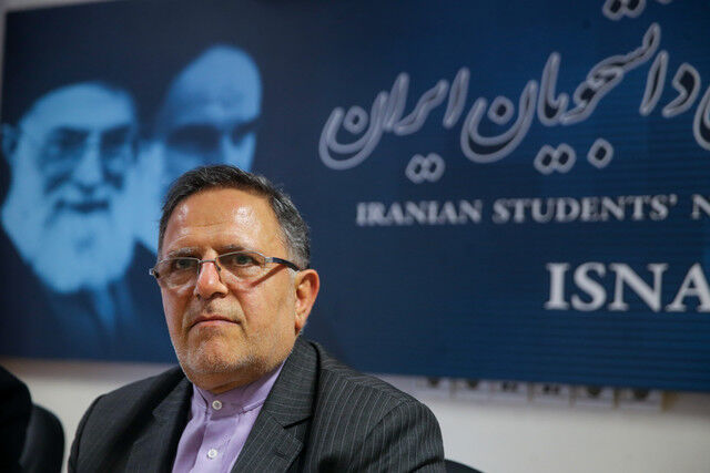 سیف مدعی شد: رکود نداریم