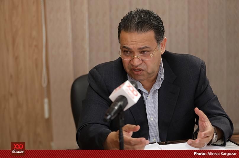 دپوی یک میلیون حلقه لاستیک داخلی در انبارها، مافیای واردات لاستیک در حال فعالیت است/ واردکردن قطعه یدکی برای صنعت لاستیک از اروپا 5 ماه طول میکشد!