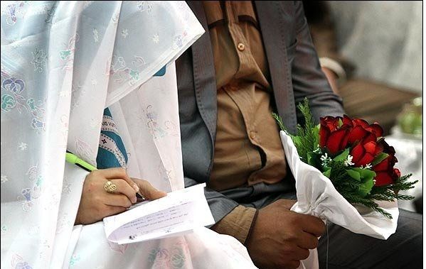بانکها از پذیرش یارانه نقدی به عنوان ضامن وام ازدواج خودداری میکنند!