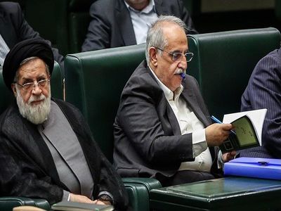 کرباسیان چطور خود را در دل روحانی جا کرد؟
