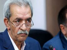 بانک مرکزی قدرت ندارد/ تنها یکی دو بانک نرخ سود مصوب بانک مرکزی را رعایت می‌کنند/ اقتصاد ایران ظرفیت این همه بانک و موسسه اعتباری را ندارد