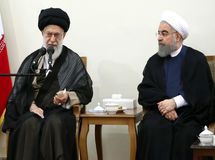 آمارها نشان‌دهنده واقعیت زندگی مردم نیست/ مسئولان برای حل مشکل معیشت بی‌وقفه کار کنند/ هنوز واحدهای کوچک و متوسط فراوانی وجود دارد که زیر ظرفیت کار می‌کنند یا تعطیل شده‌اند