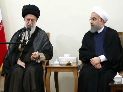 آمارها نشان‌دهنده واقعیت زندگی مردم نیست/ مسئولان برای حل مشکل معیشت بی‌وقفه کار کنند/ هنوز واحدهای کوچک و متوسط فراوانی وجود دارد که زیر ظرفیت کار می‌کنند یا تعطیل شده‌اند