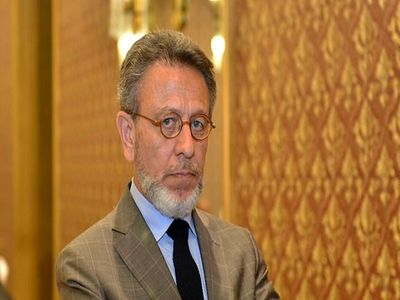 در دولت روحانی عده‌ای با منطقی شدن نرخ دلار موافق و عده‌ای مخالف هستند/ هیچ سرمایه‌گذاری حاضر به حضور در کشوری با ارز دو نرخی نیست