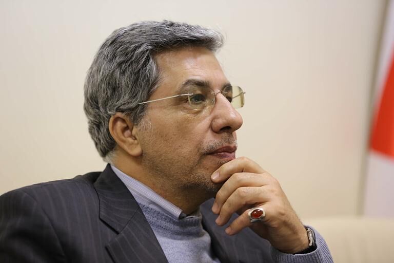 کار کردن صدها هزار واحد صنعتی با کمتر از ظرفیت خود و تعطیلی و ورشکستگی آنها نشان دهنده وجود رکود نیست!