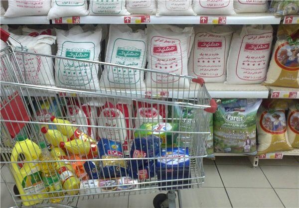 افزایش قیمت اکثر کالاهای اساسی در سومین ماه سال/ پیاز 103 درصد، سیب زمینی 74 درصد، گوجه 48 درصد و خرما 67 درصد گران شدند!+ جدول