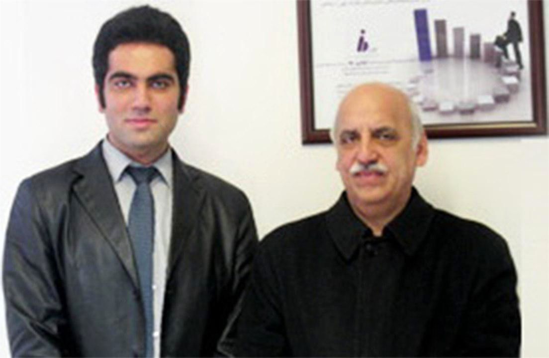 دولت میخواهد با حذف ارز مبادلهای دلار را با نرخ آزاد تک نرخی کند/ دلار 4000 تومانی گران نیست/ گرانی دلار باعث تورم نمی شود