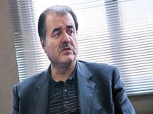 باید نسبت به نتایج احتمالی حذف ارز مبادلهای مقاومت کرد/ امیدوارم حذف ارز مسافرتی باعث شوک به بازار نشود/ گام بعدی برای تک نرخی شدن دلار برقراری روابط کارگزاری است