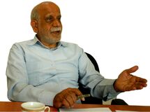 گرانی دلار با توجه تجربه پارسال زیاد دوام نمی‌آورد/ تا وقتی مشکل برقرار ارتباط با بانکهای بین المللی حل نشود نمی‌توانیم دلار را تک نرخی کنیم