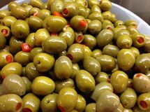 واردات زیتون ممنوع است/ در تولید کنسرو زیتون خودکفا هستیم/ مصرف سرانه کنسرو زیتون در ایران 2.5 برابر دنیا است