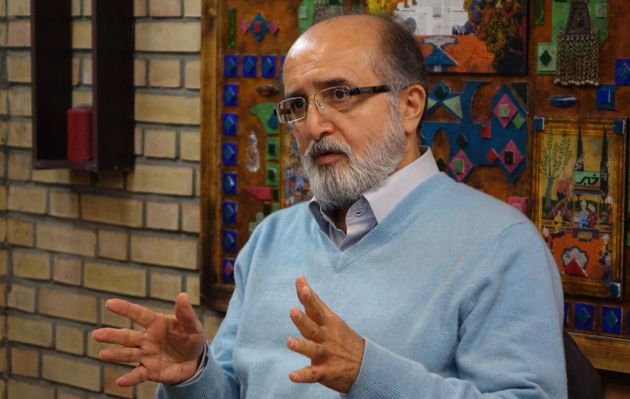 آمار تسهیلات دهی 540 هزار میلیارد تومانی نظام بانکی درست نیست/ هنوز در رکودیم چون ارقام چکهای برگشتی بالاست و زمان کار بنگاههای اقتصادی کاهش یافته