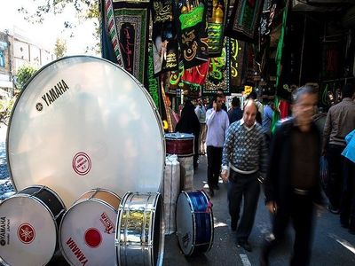 سیطره چینی‌ها بر بازار محرم/ واردات طبل و دهل و پرچم از چین و هند/ 95 درصد پارچه مشکی محرم وارداتی است!